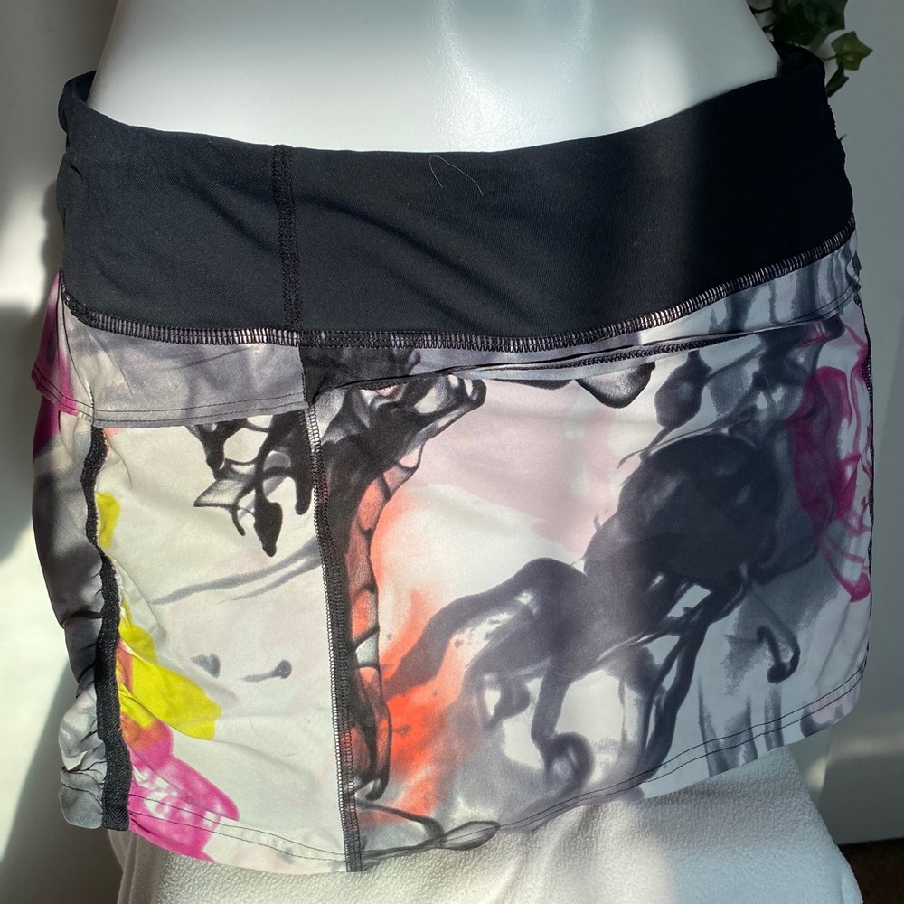 Lululemon tennis skirt, size 4